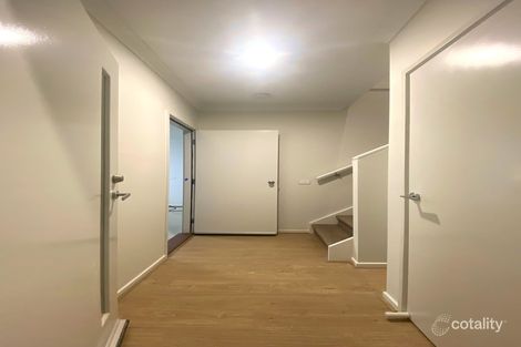 Property photo of 21 Soho Crescent Wollert VIC 3750