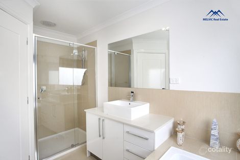 Property photo of 2/101 Springfield Drive Narre Warren VIC 3805