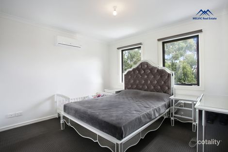 Property photo of 2/101 Springfield Drive Narre Warren VIC 3805