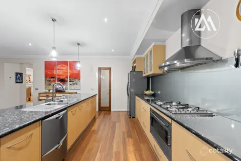 Property photo of 33 Kingston Road Langwarrin VIC 3910