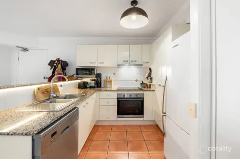 Property photo of 39/55 Harries Road Coorparoo QLD 4151