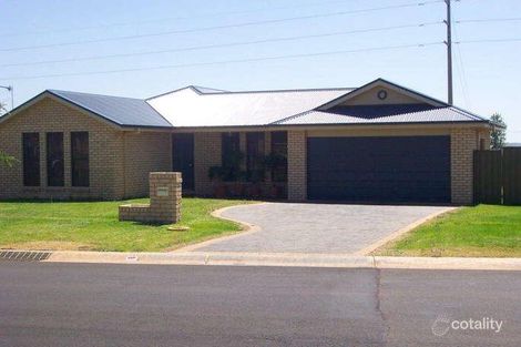 Property photo of 110 Twickenham Drive Dubbo NSW 2830