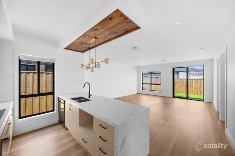 Property photo of 9 Nankeen Grove Deanside VIC 3336