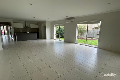 Property photo of 6 Normanby Chase Sandhurst VIC 3977