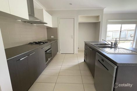 Property photo of 6 Normanby Chase Sandhurst VIC 3977