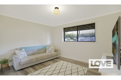 Property photo of 1 Dulungra Avenue Belmont North NSW 2280