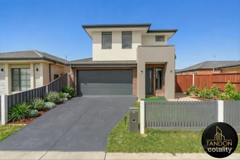 Property photo of 46 Clay Crescent Rockbank VIC 3335