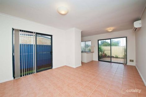 Property photo of 2/22 Penelope Place Innaloo WA 6018
