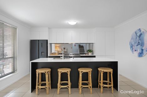 Property photo of 2 Drovers Way Wadalba NSW 2259