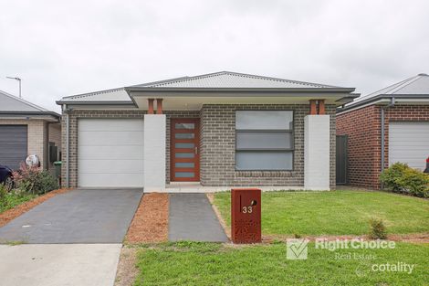 Property photo of 33 Farmgate Crescent Calderwood NSW 2527