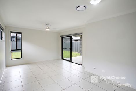 Property photo of 33 Farmgate Crescent Calderwood NSW 2527