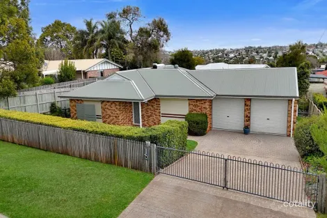 Property photo of 421 Hume Street Kearneys Spring QLD 4350