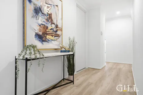 Property photo of 5 Comice Road Cranbourne East VIC 3977