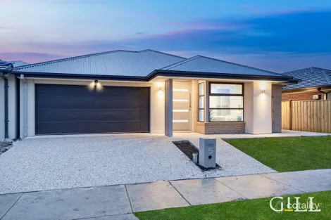 Property photo of 5 Comice Road Cranbourne East VIC 3977