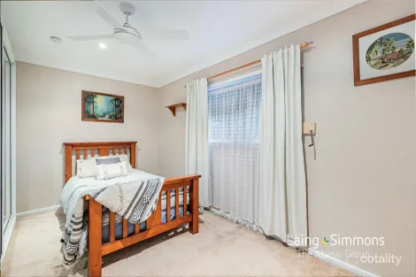 Property photo of 4 Summerfield Circuit Cambridge Gardens NSW 2747