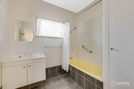 Property photo of 2/127 Ramsay Street Centenary Heights QLD 4350