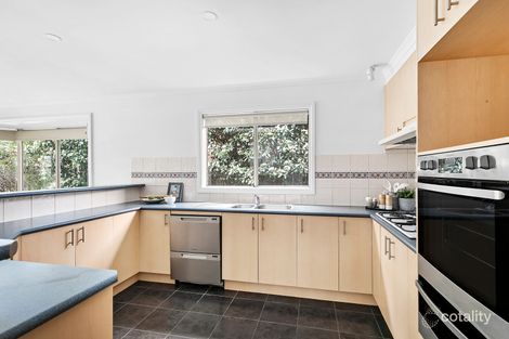 Property photo of 15 Bluebell Crescent Gowanbrae VIC 3043