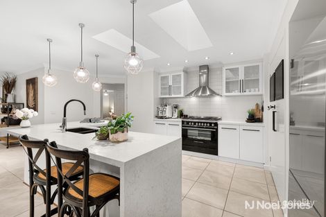Property photo of 12 Tudor Drive Mooroolbark VIC 3138