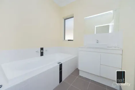 Property photo of 3B Waverley Place Dianella WA 6059