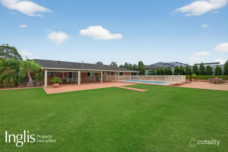 Property photo of 44 Centenary Place Catherine Field NSW 2557