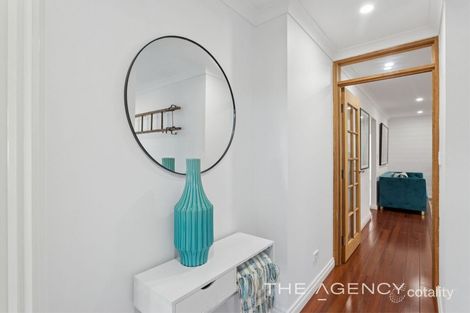 Property photo of 13 Aubun Gardens Caversham WA 6055