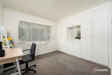 Property photo of 4 Baker Place Armidale NSW 2350