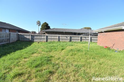Property photo of 81 Fountain Drive Narre Warren VIC 3805