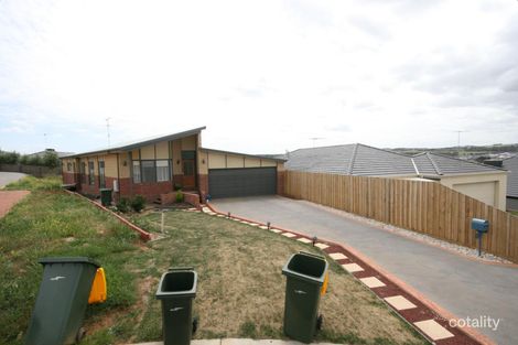 16-17 Jean Pl, Grovedale, VIC 3216