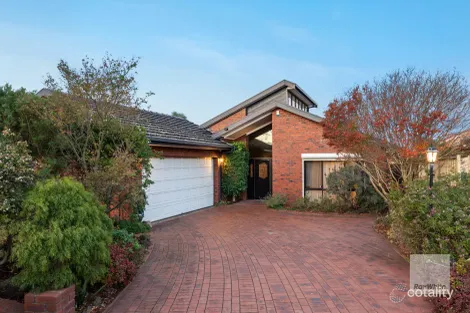 22 Panamuna Ave, Taylors Lakes, VIC 3038