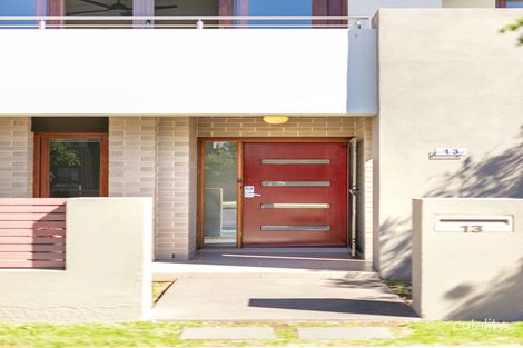 Property photo of 13 Lakeside Parade Jordan Springs NSW 2747