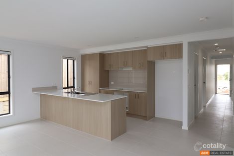 Property photo of 40 Appleberry Way Wallan VIC 3756