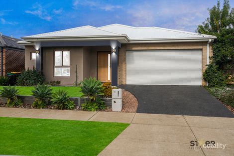 Property photo of 19 Embleton Chase Weir Views VIC 3338