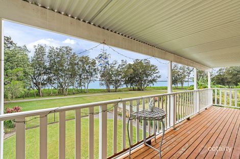 Property photo of 37 Lakedge Avenue Berkeley Vale NSW 2261
