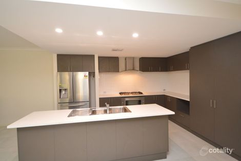 Property photo of 4 Emerald Pass Meadow Springs WA 6210