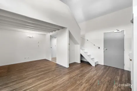 1 Tiwi St, Bundall, QLD 4217