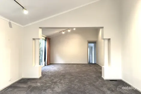 Property photo of 4 Davis Avenue Camberwell VIC 3124