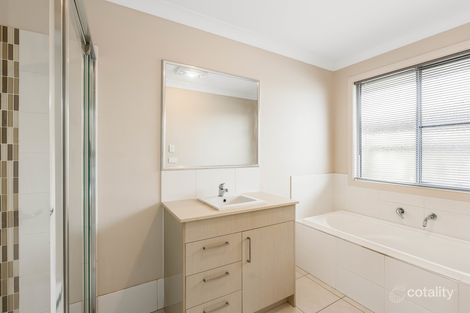 Property photo of 52 Sanctuary Drive Cranley QLD 4350