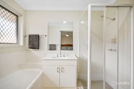 Property photo of 2/4 Prokuda Close Goodna QLD 4300