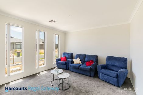 Property photo of 11 Electrum Road Treeby WA 6164