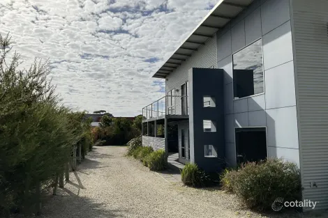 Property photo of 9 Barnett Close Binalong Bay TAS 7216