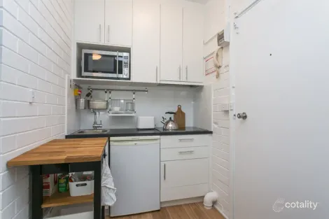 Property photo of 2/25 Redan Street St Kilda VIC 3182