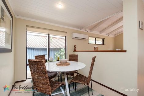 Property photo of 9 Harcourt Place Bull Creek WA 6149