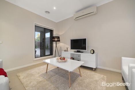 Property photo of 2/9 Westerfield Drive Notting Hill VIC 3168