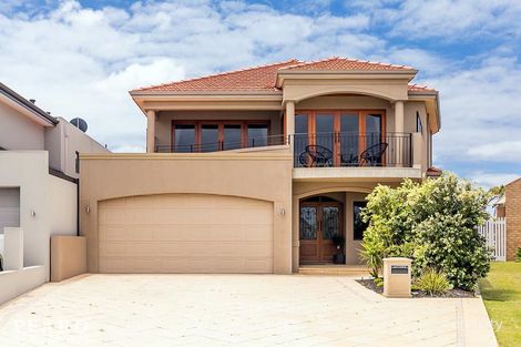 Property photo of 16 Clearwater Place Hillarys WA 6025