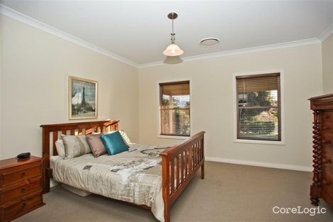 Property photo of 4 Avalon Place Dubbo NSW 2830