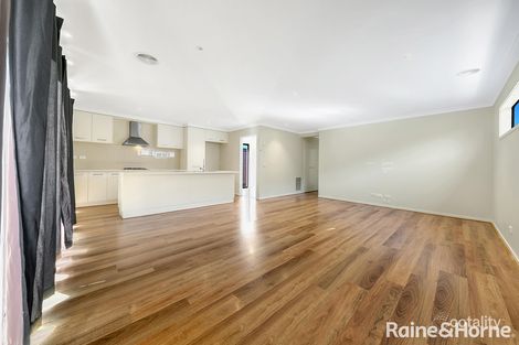 Property photo of 13 Raspberry Way Kurunjang VIC 3337