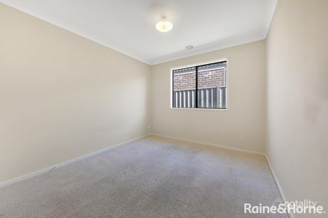 Property photo of 13 Raspberry Way Kurunjang VIC 3337