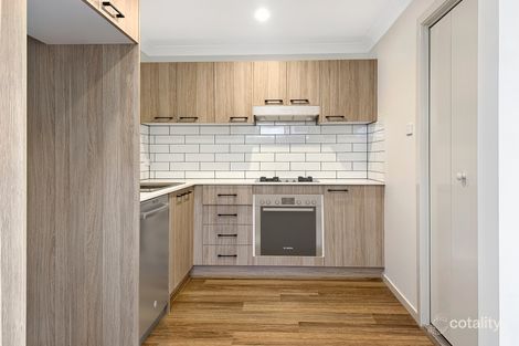 Property photo of 17 Saddleback Crescent Stream Hill NSW 2526