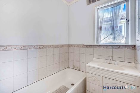 Property photo of 11 Erica Street Springvale VIC 3171