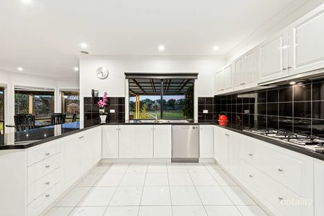 Property photo of 2 Harmony Rise Mornington VIC 3931